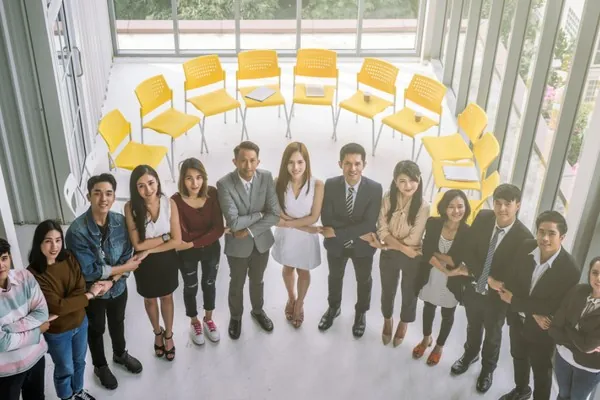 Hình ảnh minh họa các công cụ cá cược có trách nhiệm như giới hạn tiền gửi, tự loại trừ và hỗ trợ người chơi tại MCW Casino.